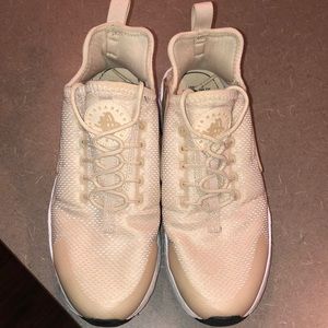 Nike Huarache Ultra Sneaker